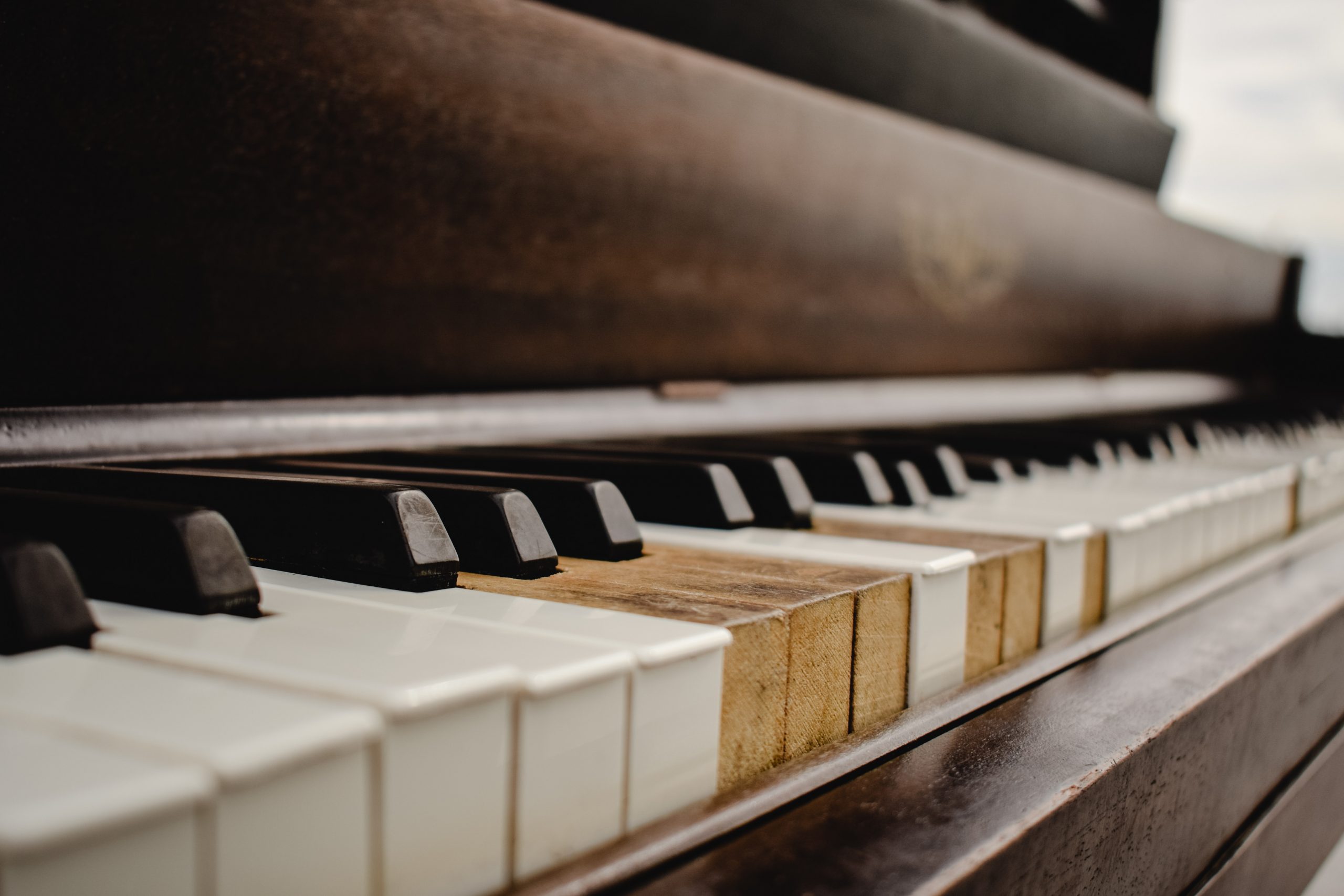 Khóa học đàn Piano giá bao nhiêu tiền là phù hợp nhất?