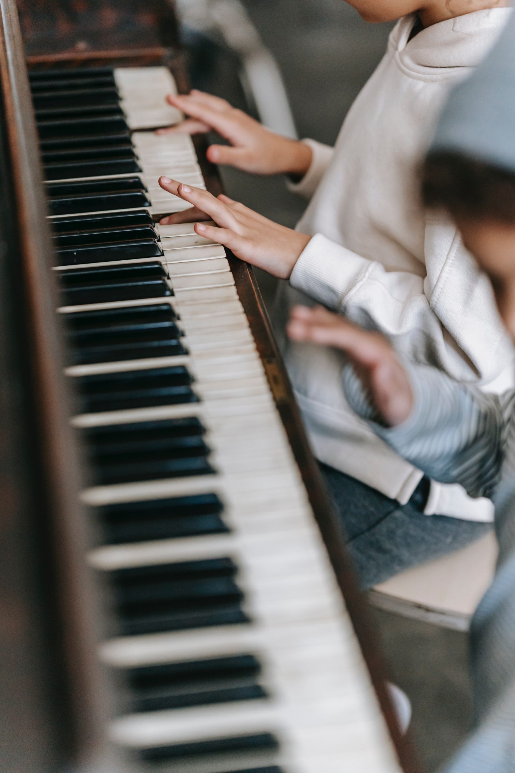 Học phí học đàn piano cho bé - phụ huynh cần tìm hiểu ngay!