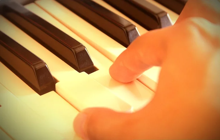 Enhancing Your Piano Skills: Strategies and Practice Tips