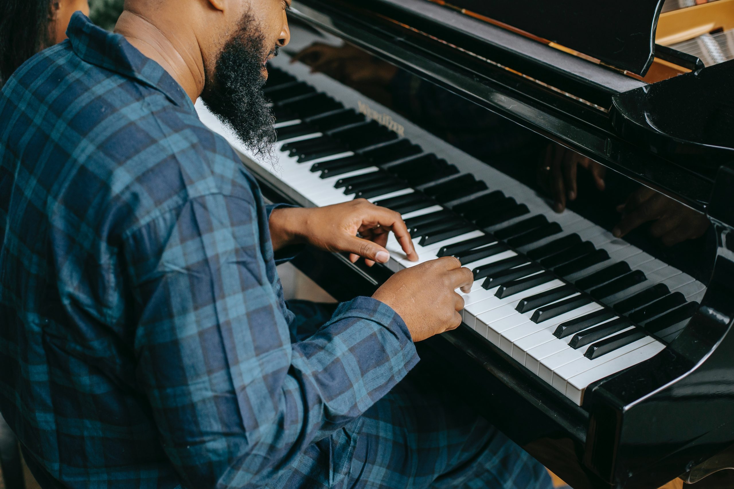 Cách vượt qua sự chán nản khi tự học piano tại nhà